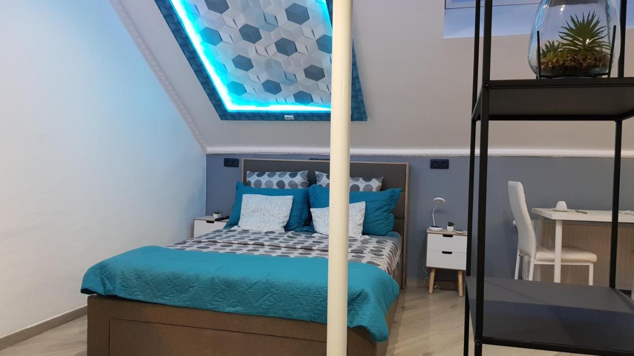 Apartament Le Petit Luxembourg Montignies-sur-Sambre Zewnętrze zdjęcie