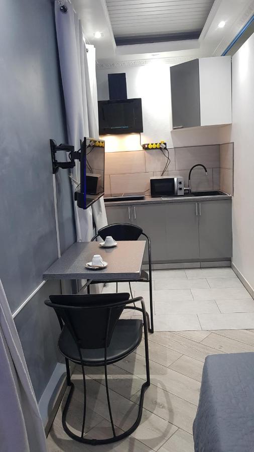 Apartament Le Petit Luxembourg Montignies-sur-Sambre Zewnętrze zdjęcie