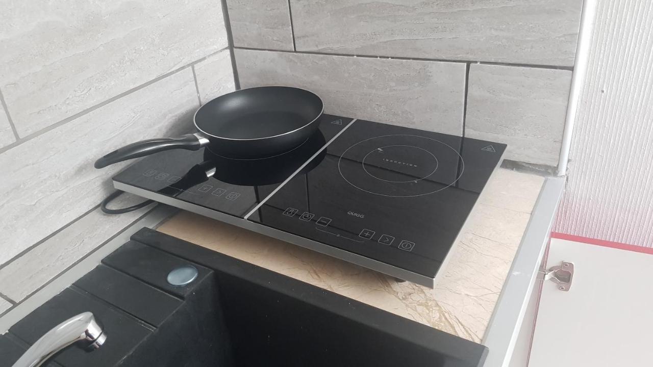 Apartament Le Petit Luxembourg Montignies-sur-Sambre Zewnętrze zdjęcie